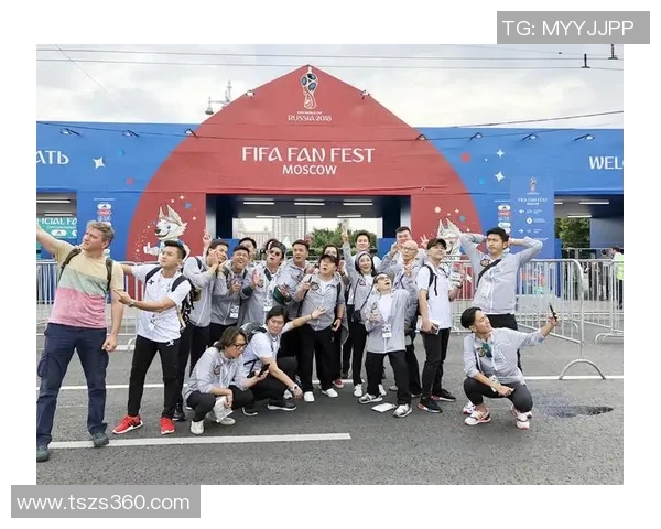 足球明星在香港炫耀风采引发争议引人关注的背后故事